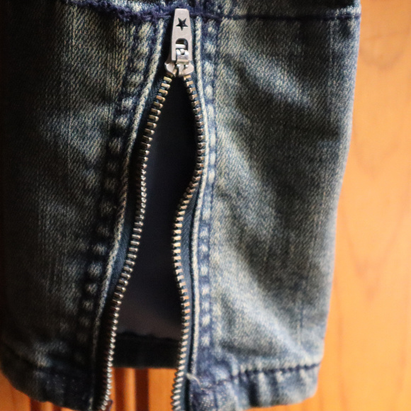 Unique Vintage Levi Jacket - Picture 5 of 8